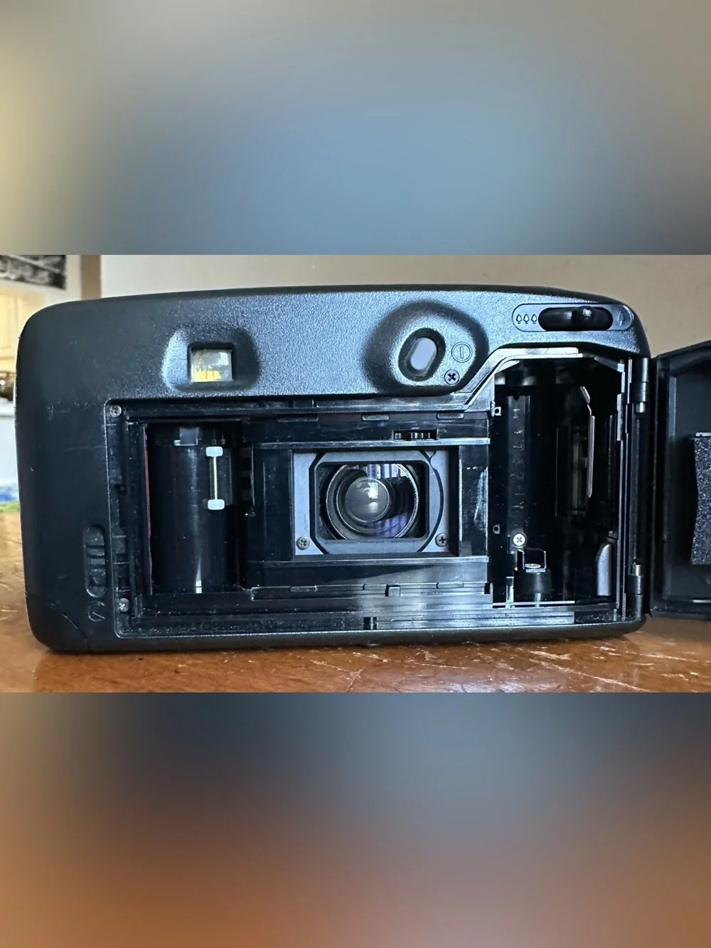Pentax IQZoom60-X 35mm Point & Shoot 35mm Film Camera w/ 60mm Macro Zoom Lens